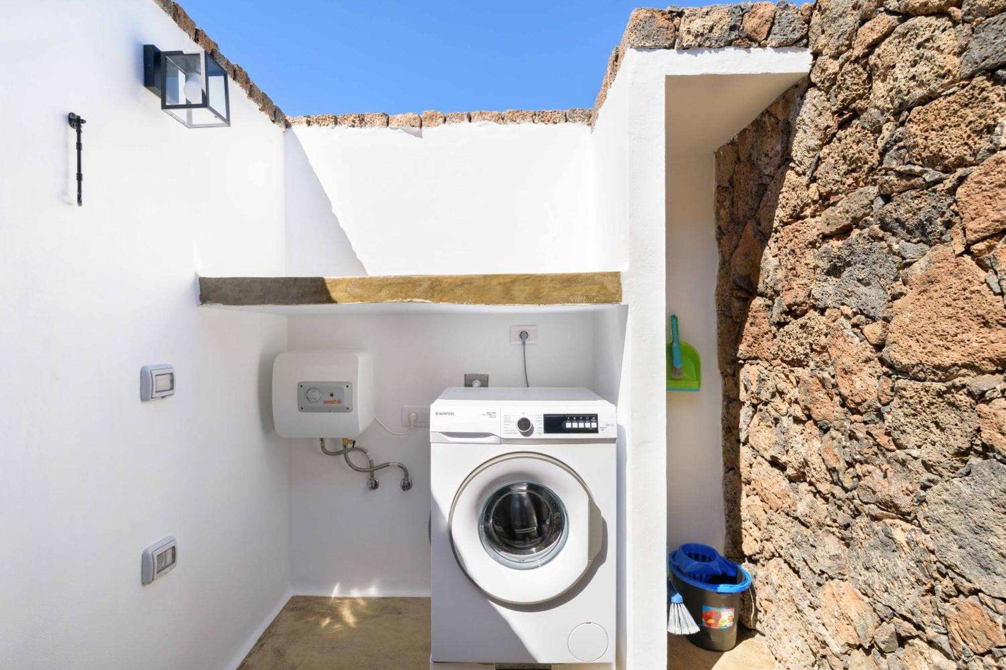 Apartamento Los 4 Nobles Tinajo Luaran gambar