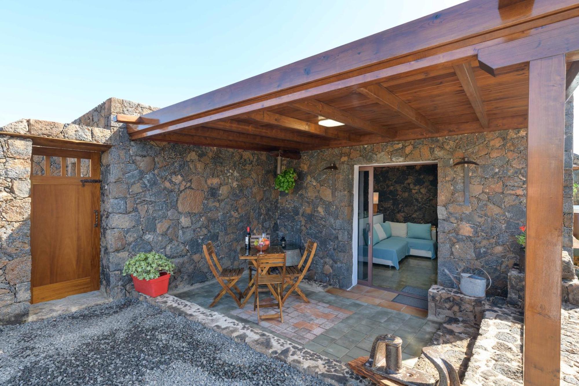 Apartamento Los 4 Nobles Tinajo Luaran gambar