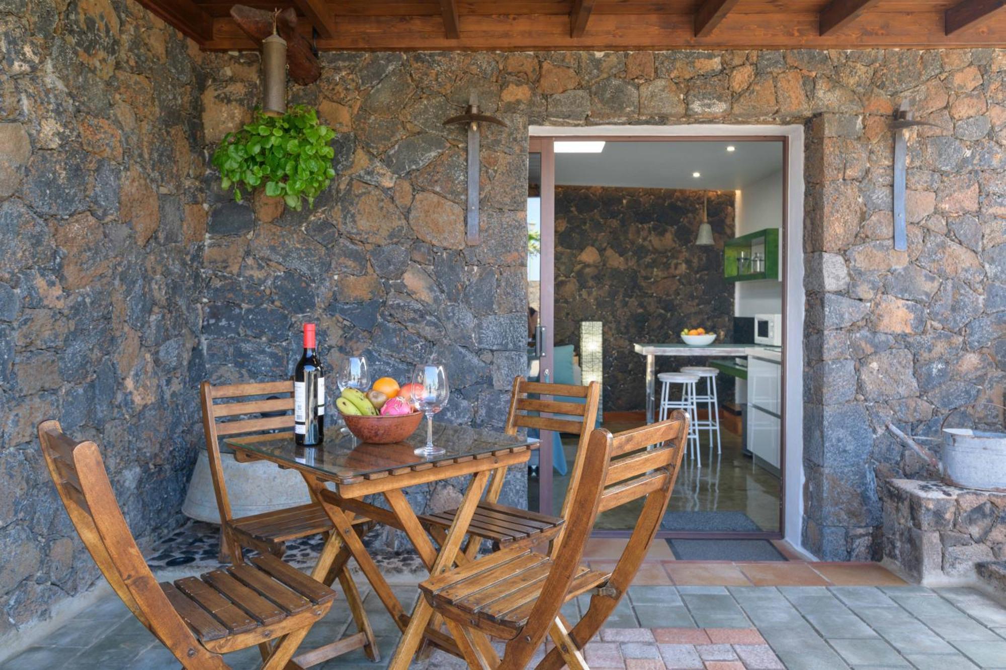 Apartamento Los 4 Nobles Tinajo Luaran gambar