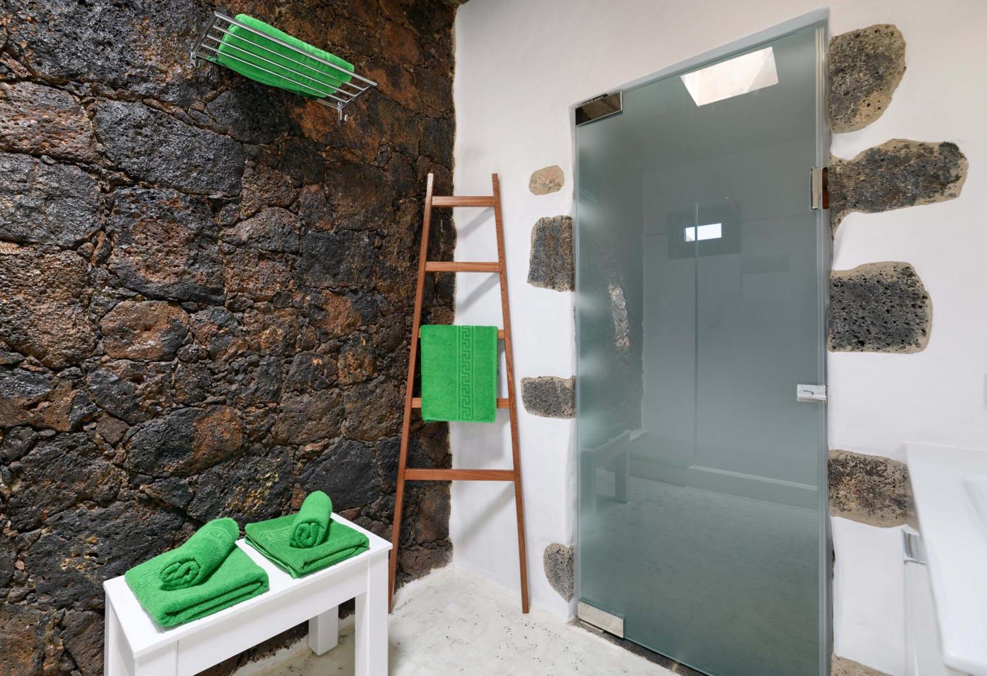 Apartamento Los 4 Nobles Tinajo Luaran gambar